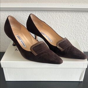 SOLD Manolo Blahnik Dark Brown Suede Heels